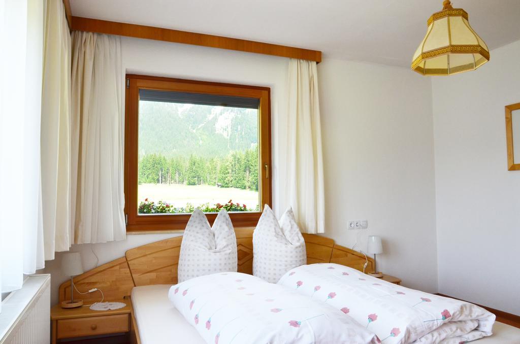 Landhaus Ahrn Leutasch Kamer foto